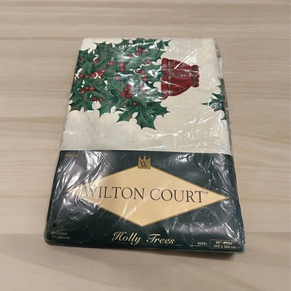 Vintage Wilton Court Christmas Tablecloth Holly Trees 60